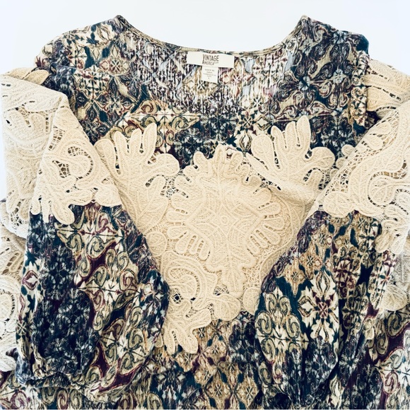 Vintage America Blues Ladies Peasant Pull Over Blouse Size Large Tan Lace Panels - Picture 10 of 16